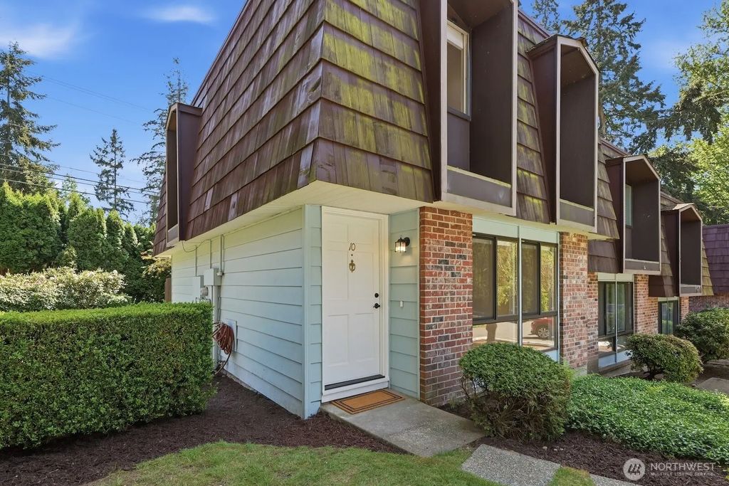 5311 188th Street Sw C-10, Lynnwood