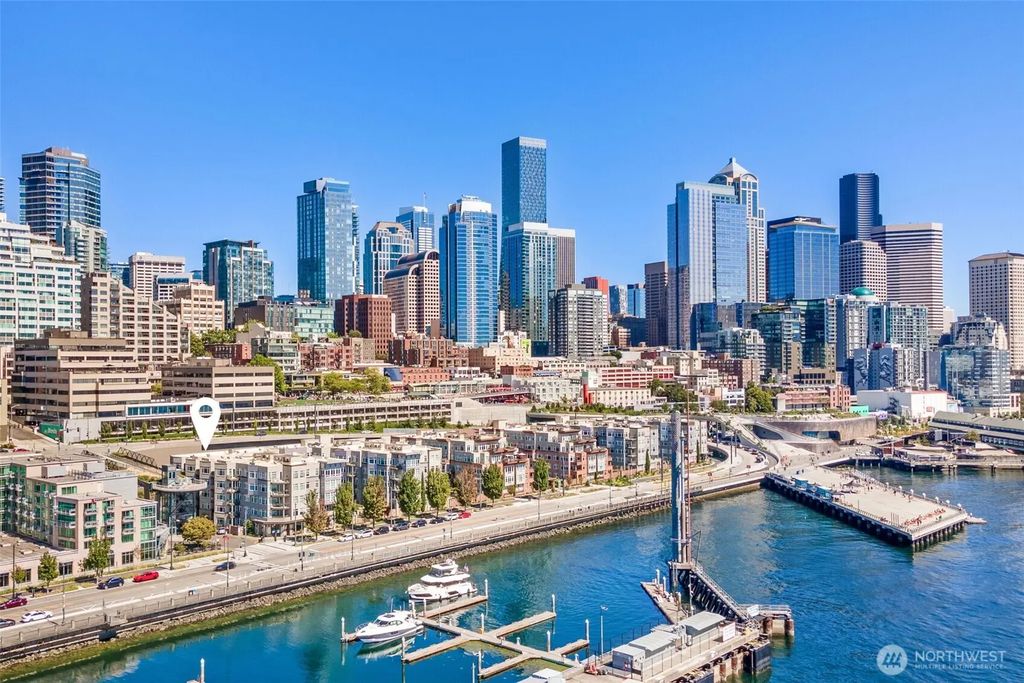 2000 Alaskan Way 543, Seattle