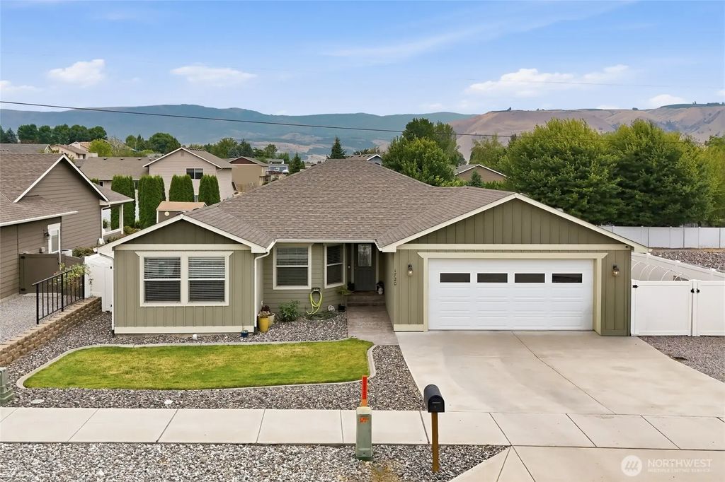1720 Soden Street Se, East Wenatchee