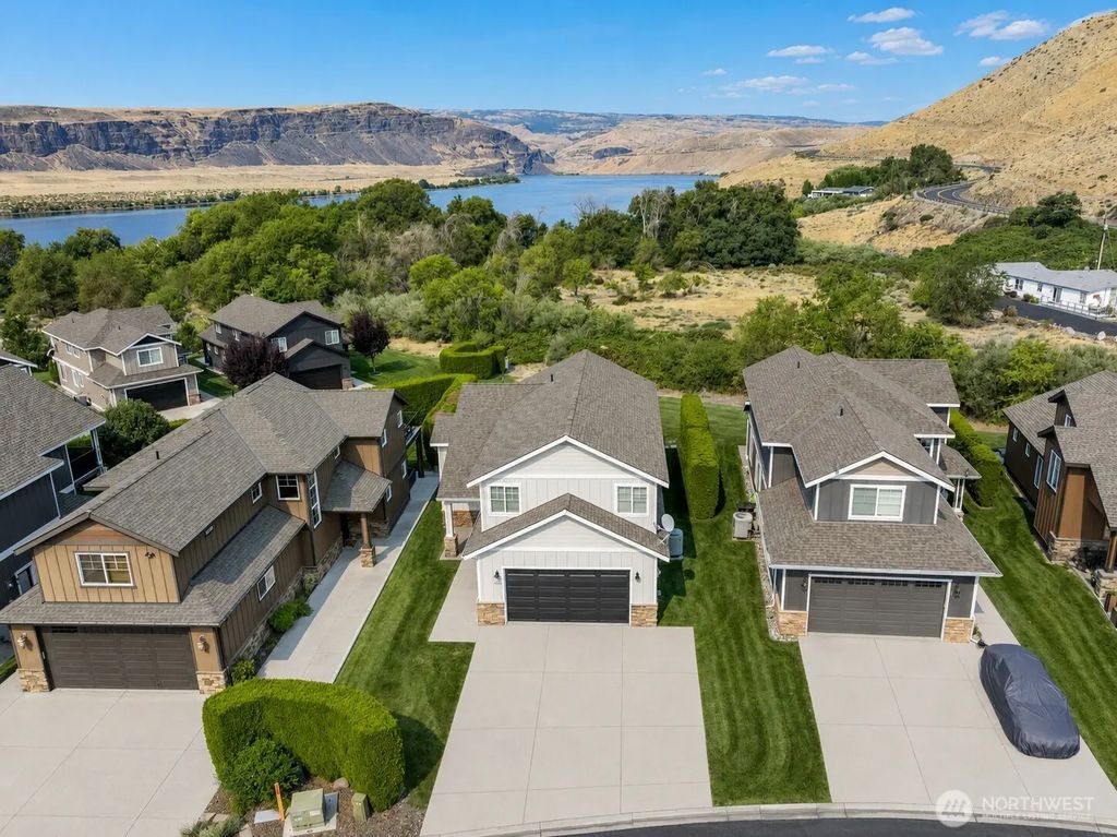 9434 Yakima Lane Nw, Quincy