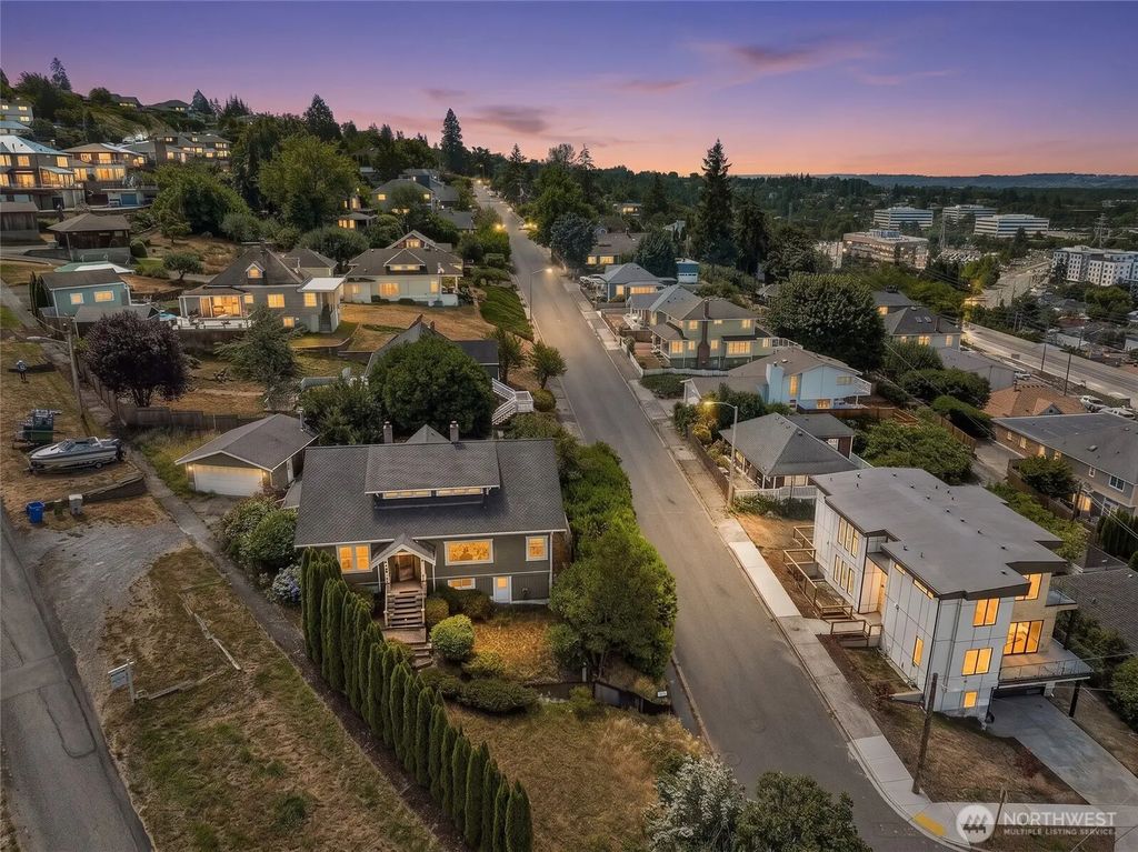 400 Cedar Avenue S, Renton