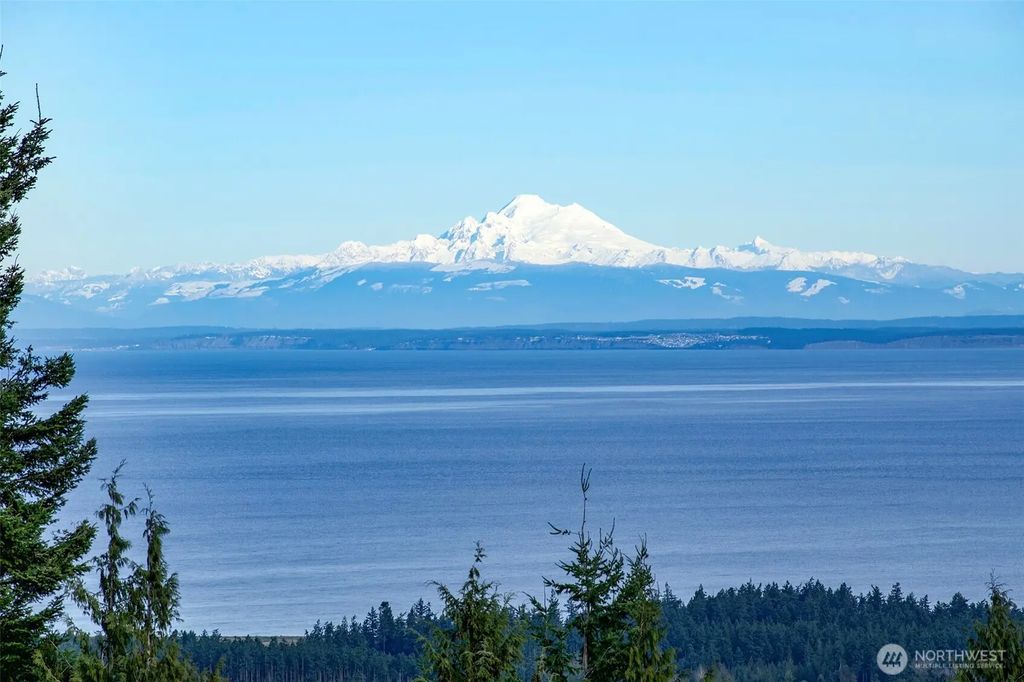714 Doe Run Road, Sequim