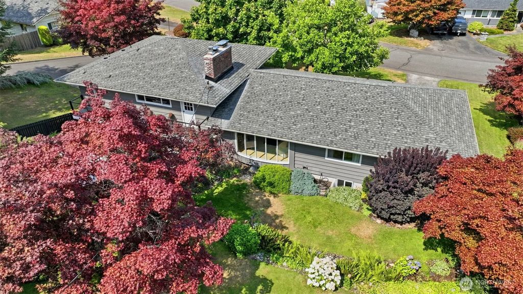 1024 Daniels Drive, Fircrest