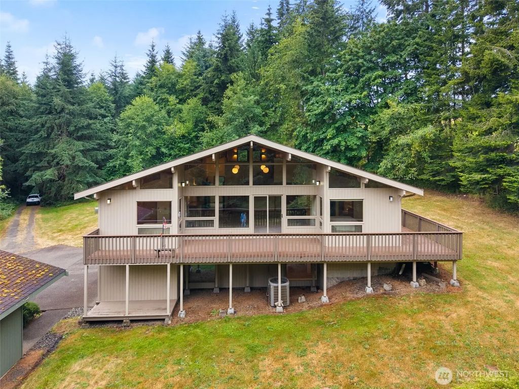 1438 Brown Road W, Adna