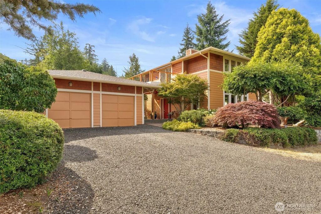 19061 Harris Avenue Ne, Suquamish