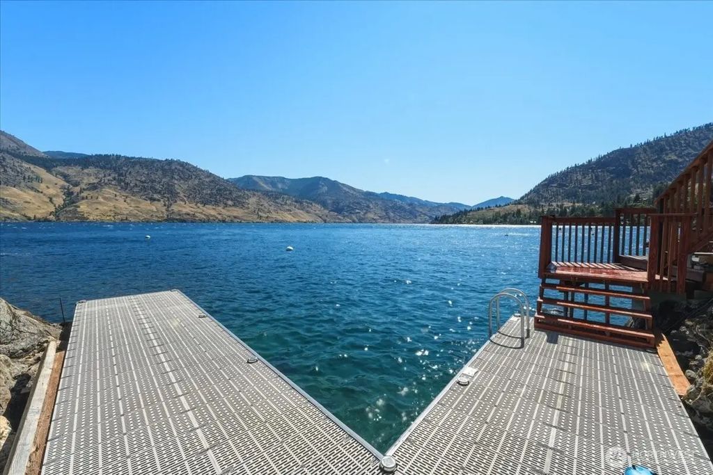 384 Robison Lane, Chelan
