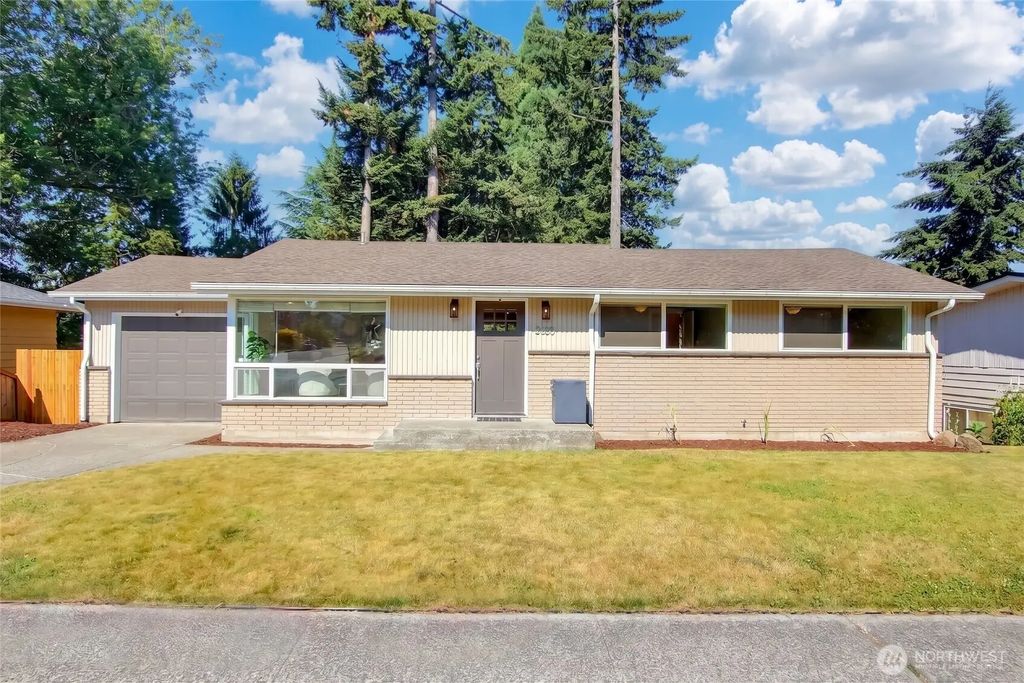 2025 Edmonds Avenue Ne, Renton