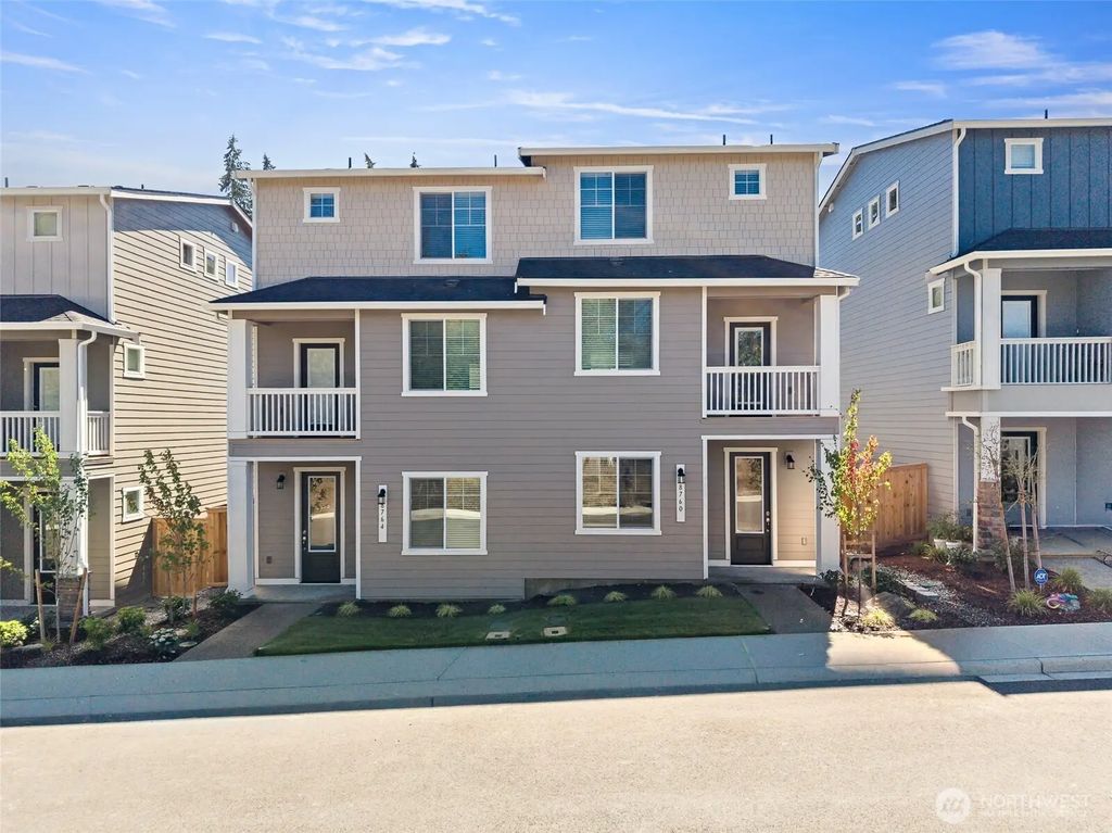 8760 151st Street E, Puyallup