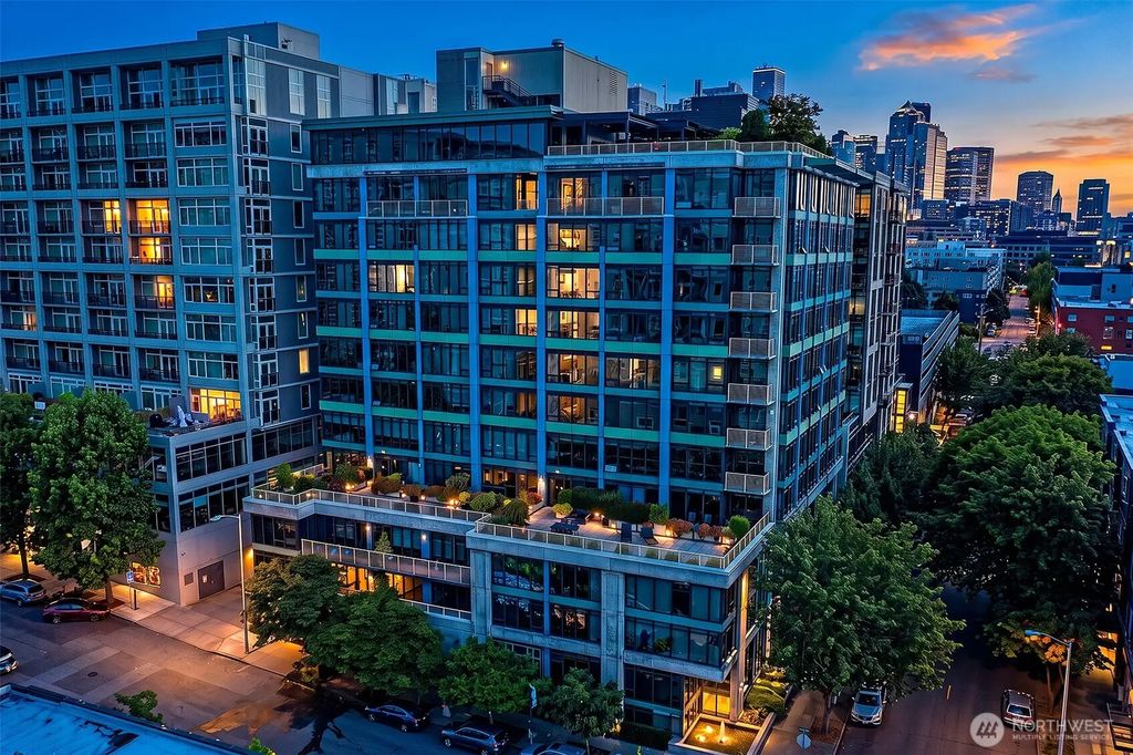 2716 Elliott Avenue 605, Seattle