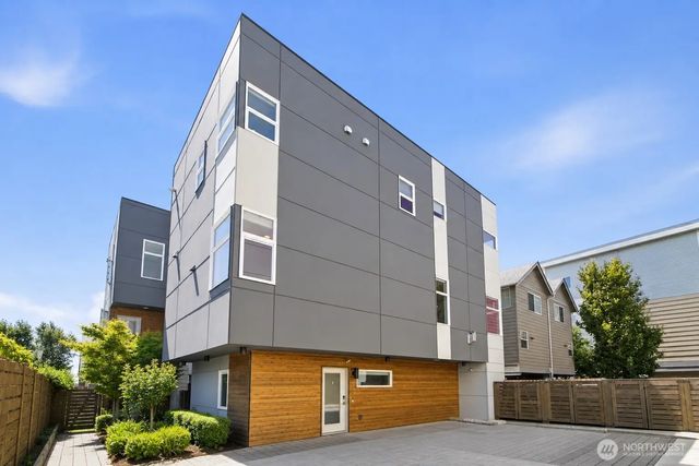 2247 Nw 64th Street, Seattle