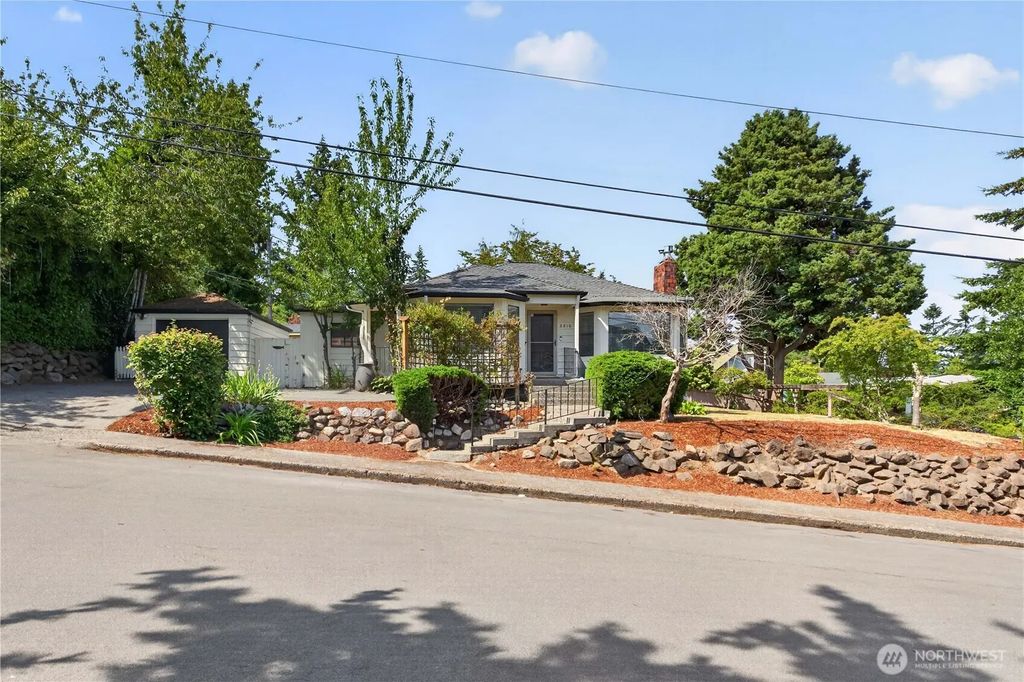 3310 Sw 104th Street, Seattle