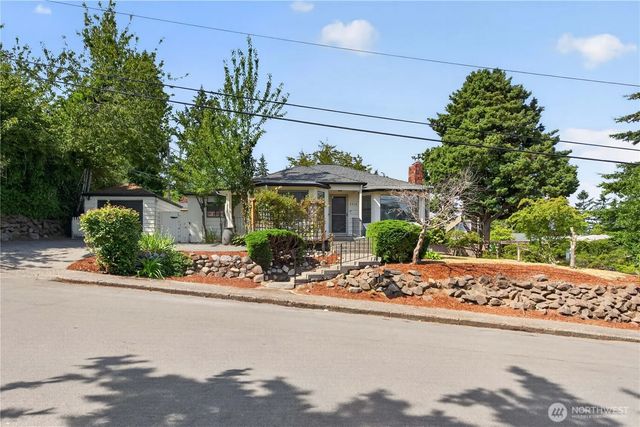 3310 Sw 104th Street, Seattle
