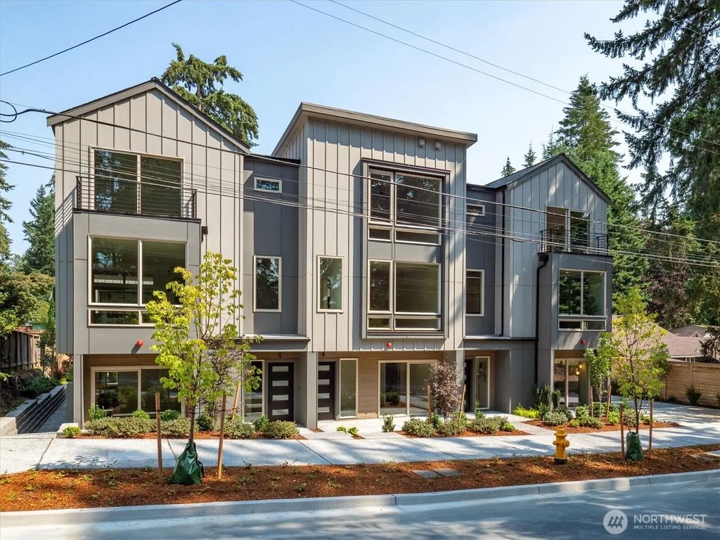 18032 A Sunnyside Avenue N, Shoreline