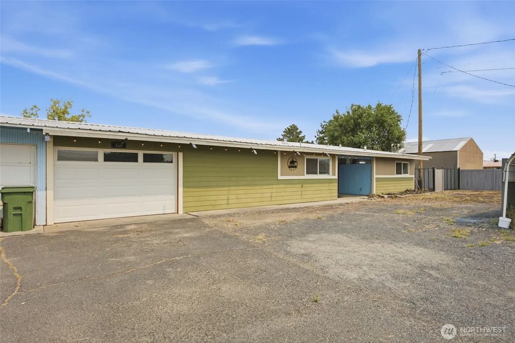 410 Loring Drive, Moses Lake