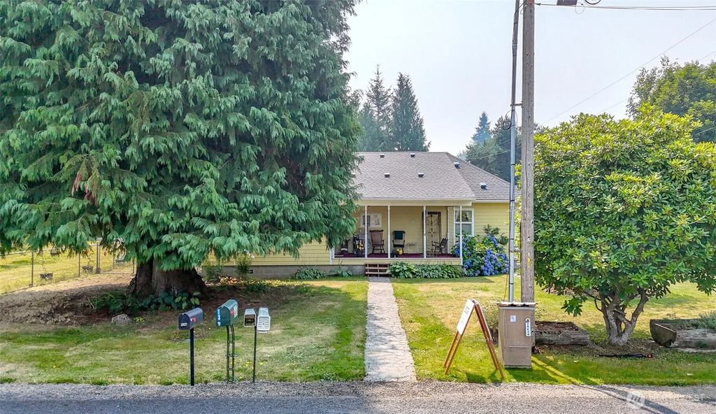 137 Damron Road, Mossyrock