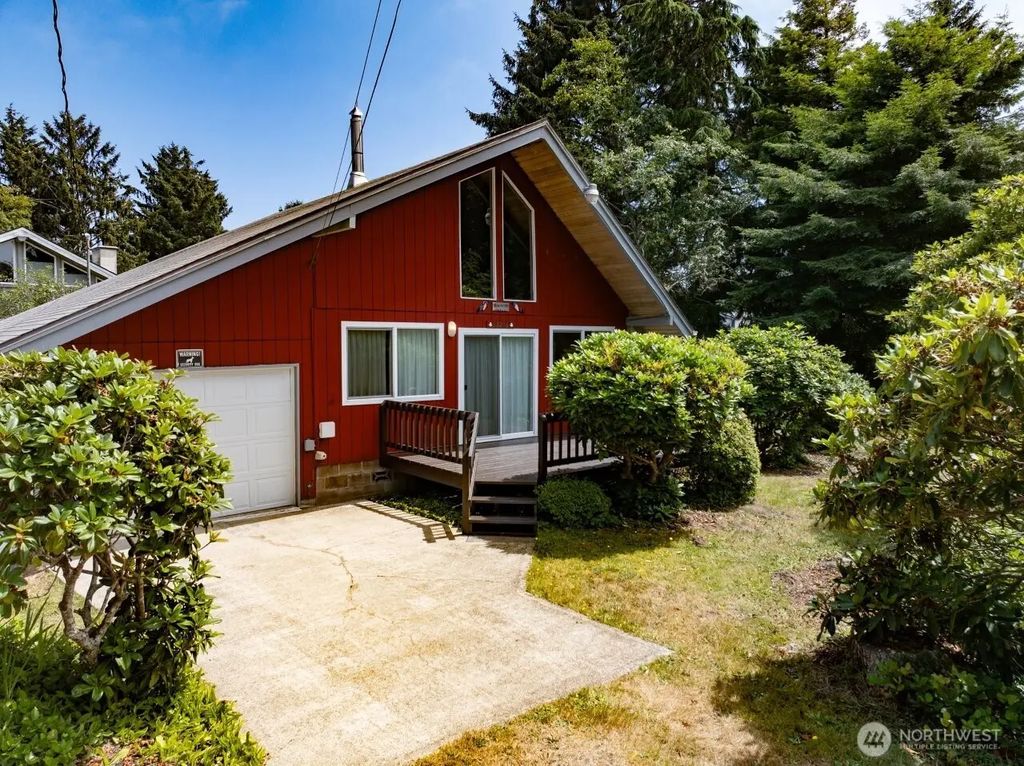 32216 R Place, Ocean Park