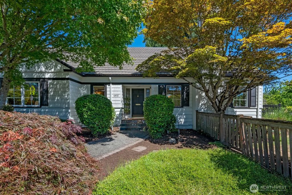 4902 Ne 70th Street, Seattle