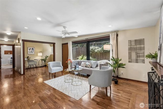 3222 Ne 85th Street, Seattle