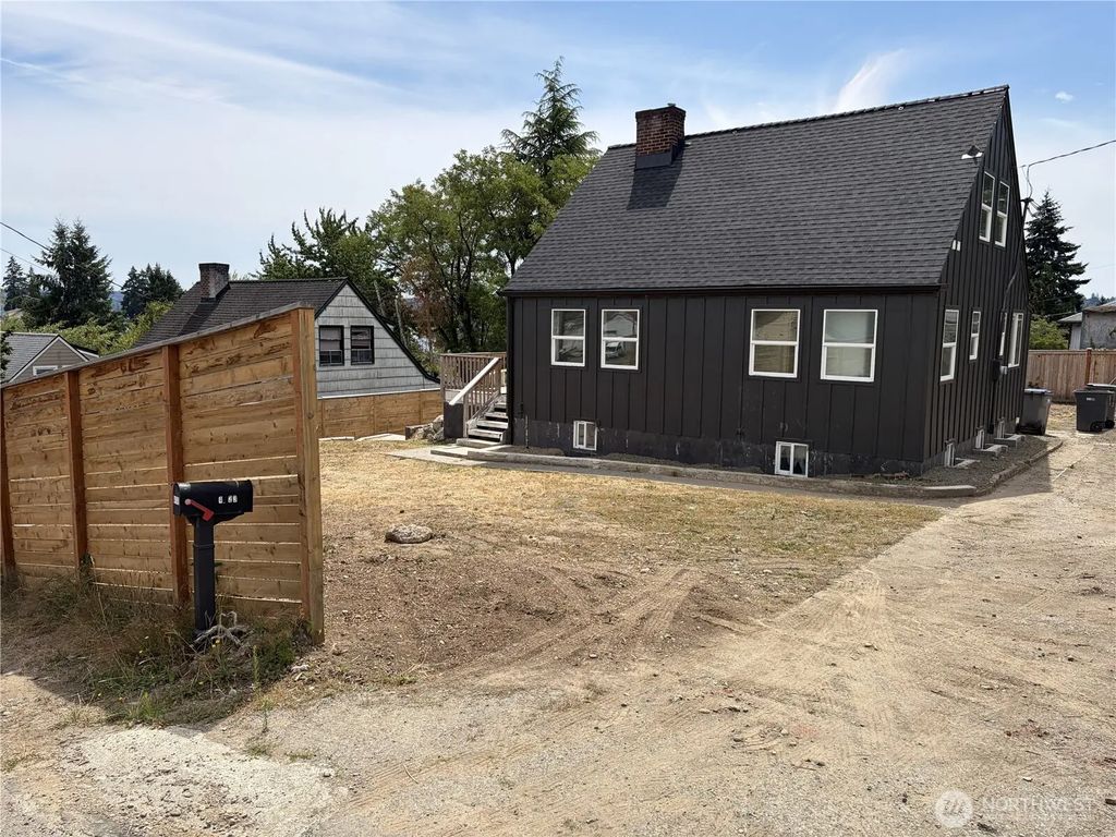 4123 W D Street, Bremerton