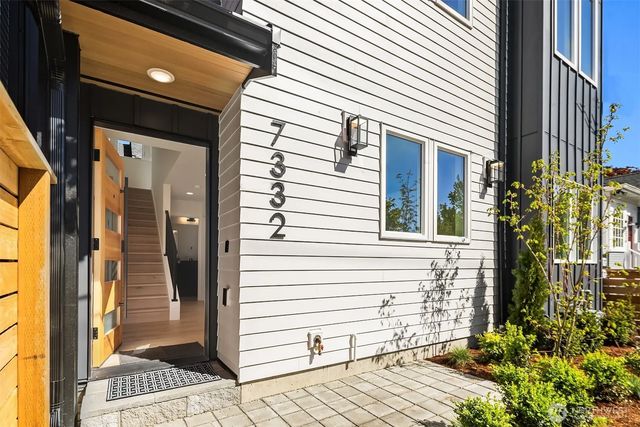 7332 25th Avenue Nw, Seattle