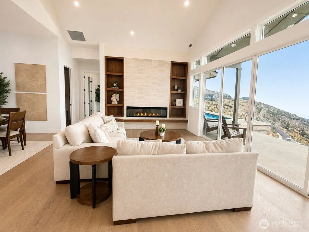 917 Long Drive, Chelan