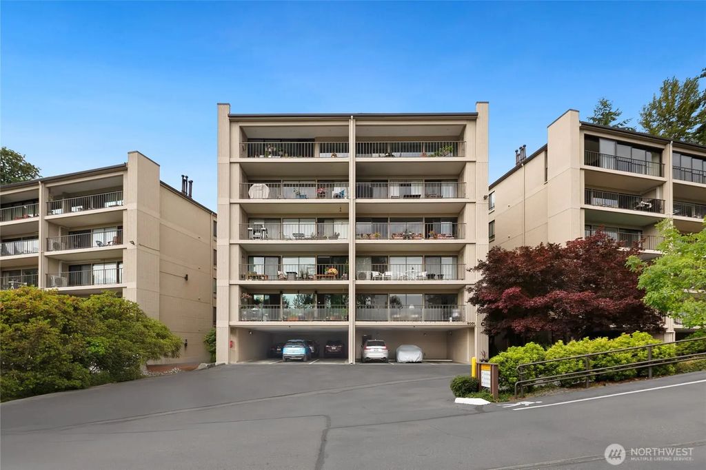 8001 Sand Point Ne C36, Seattle