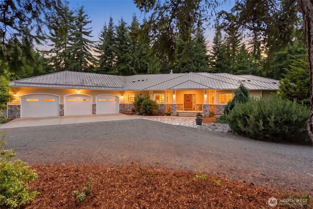 114 Headwaters Lane, Port Angeles