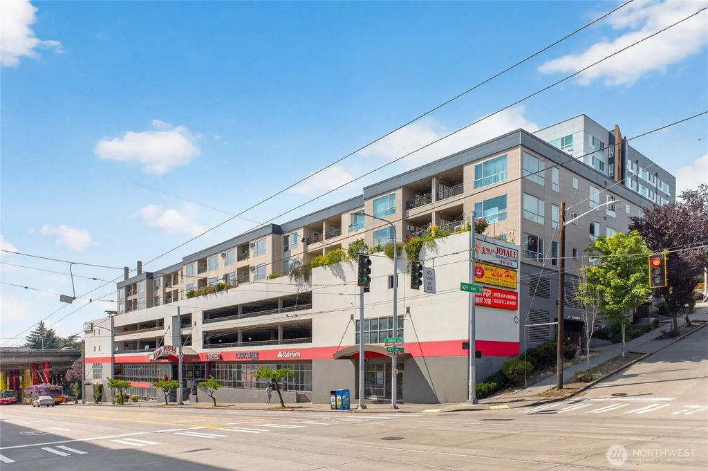 321 10th Avenue S 710, Seattle