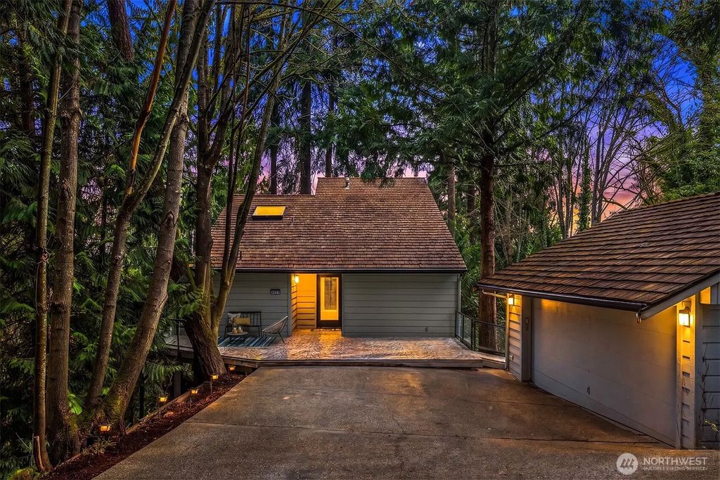 4429 E Mercer Way, Mercer Island
