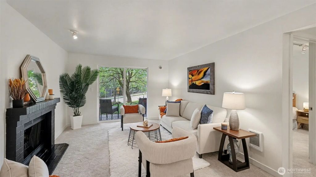 14210 Ne 181st Place M102, Woodinville