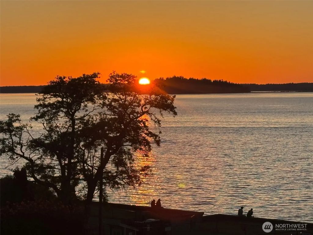 633 Maple Grove Rd, Camano Island