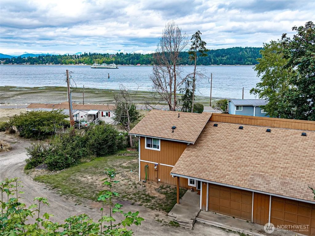4617 Beach Drive E, Port Orchard