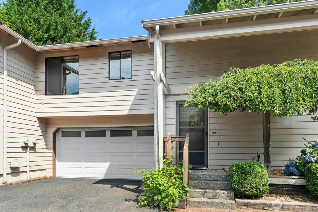 12422 Se 30th Street A-2, Bellevue