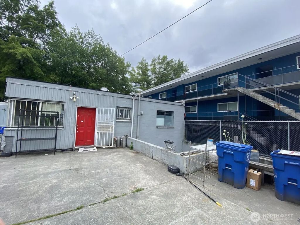 3427 Rainier Ave S, Seattle