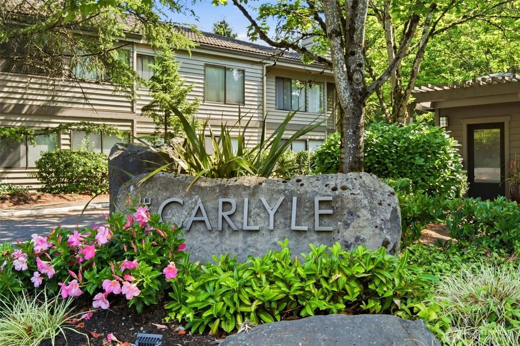 1266 Bellevue Way Ne 2, Bellevue