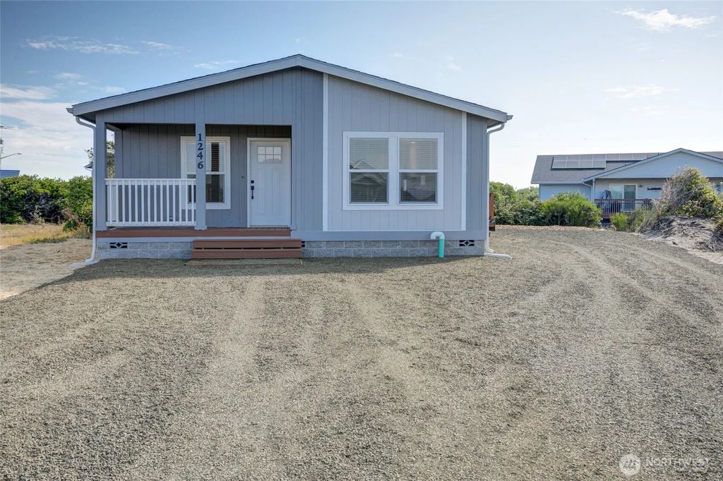 1246 Camero Loop Sw, Ocean Shores