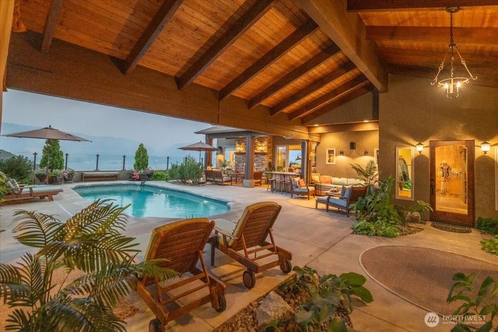 100 Ridgeview Drive, Chelan