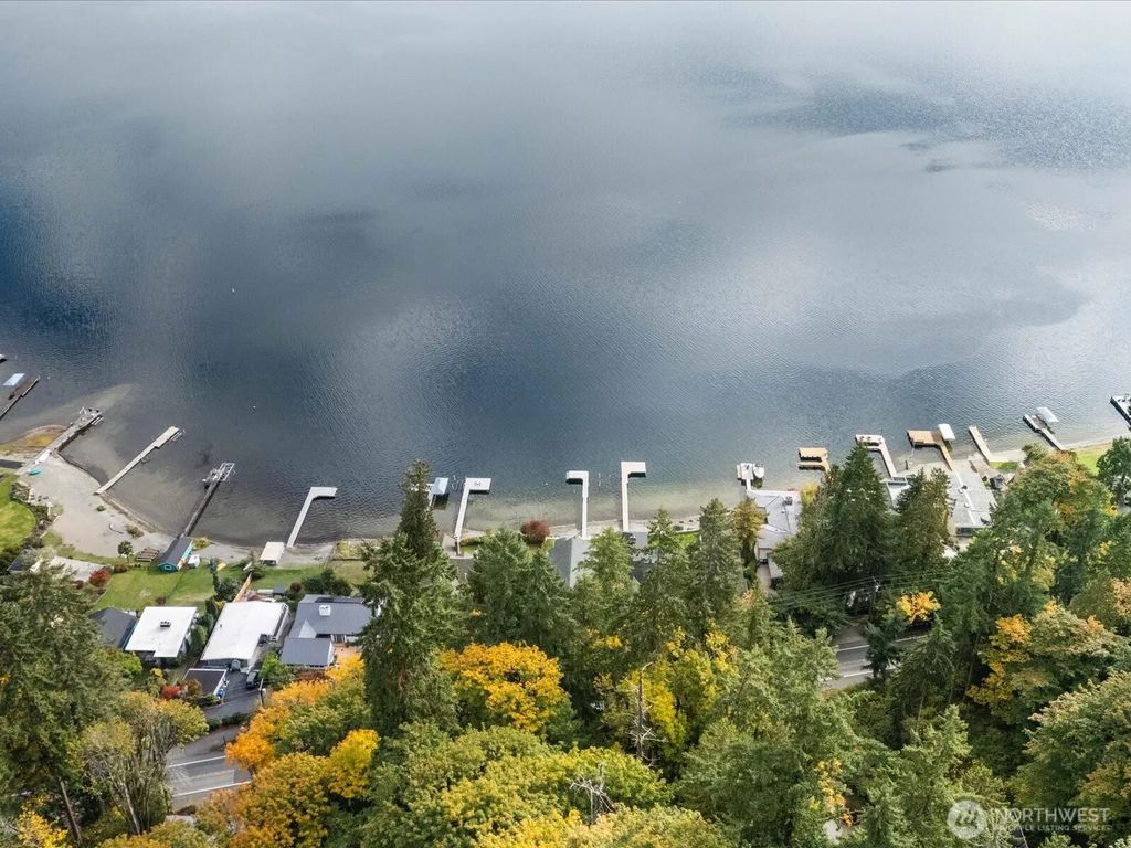 445 W Lake Sammamish Parkway Se, Bellevue