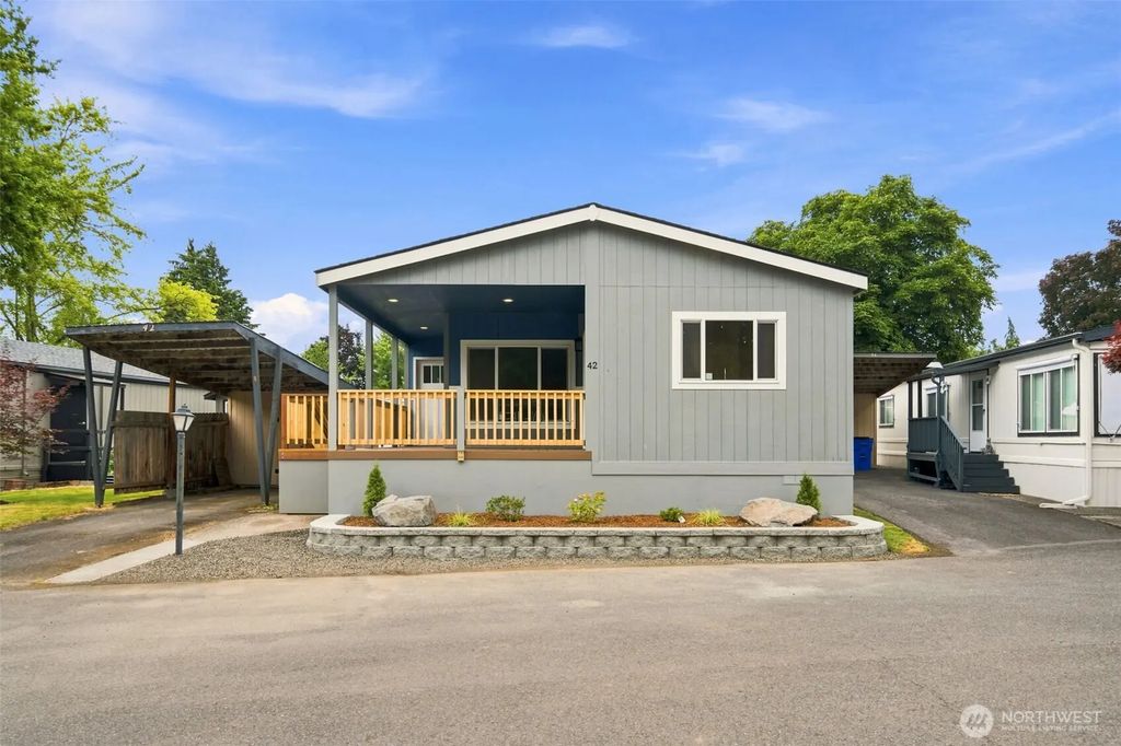 21201 Ne 58th Street 42, Vancouver
