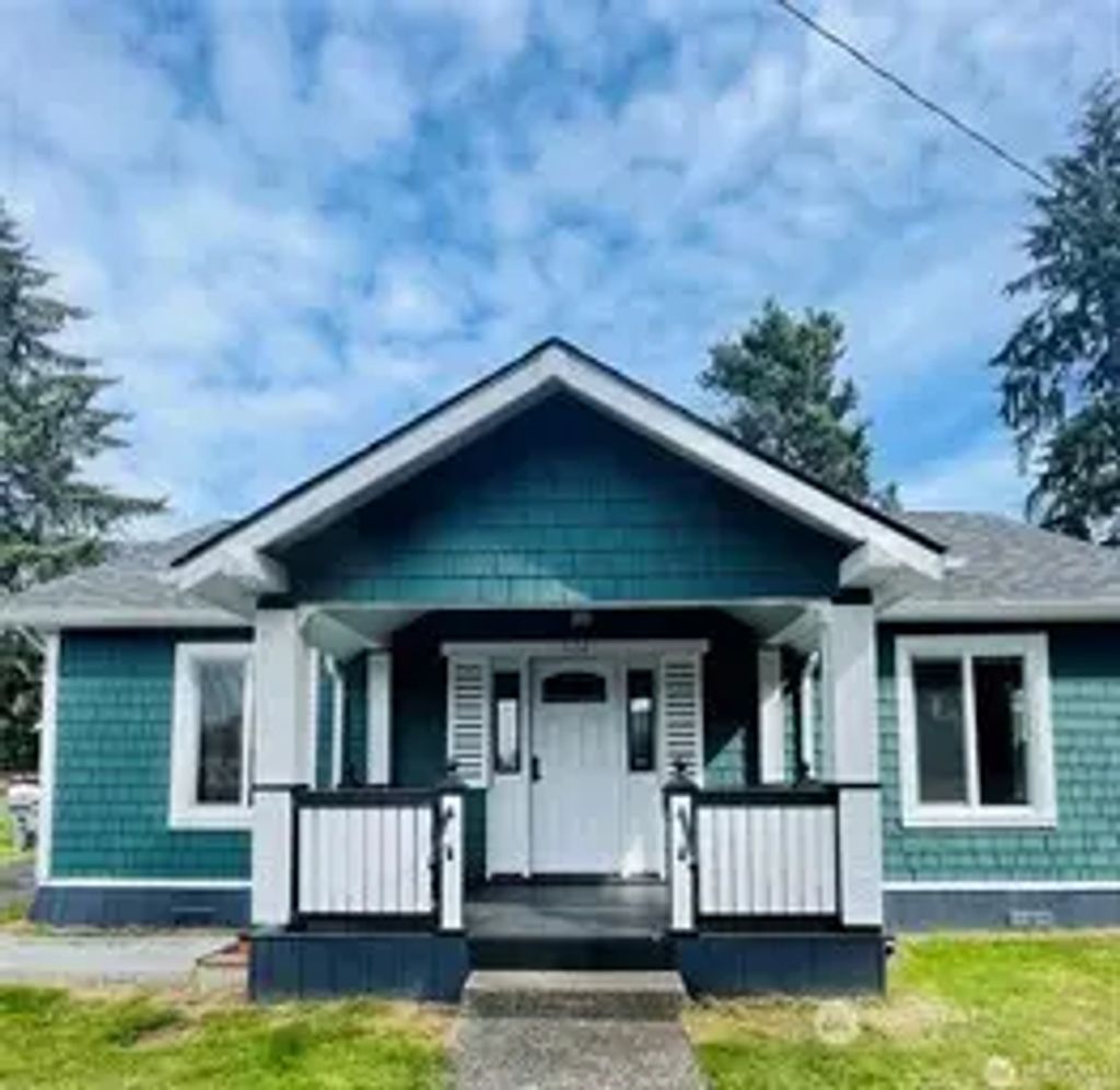 528 S 7th, Montesano