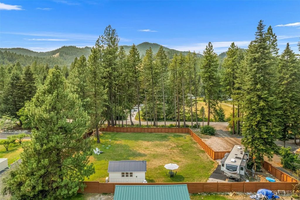 17993 River Road, Leavenworth