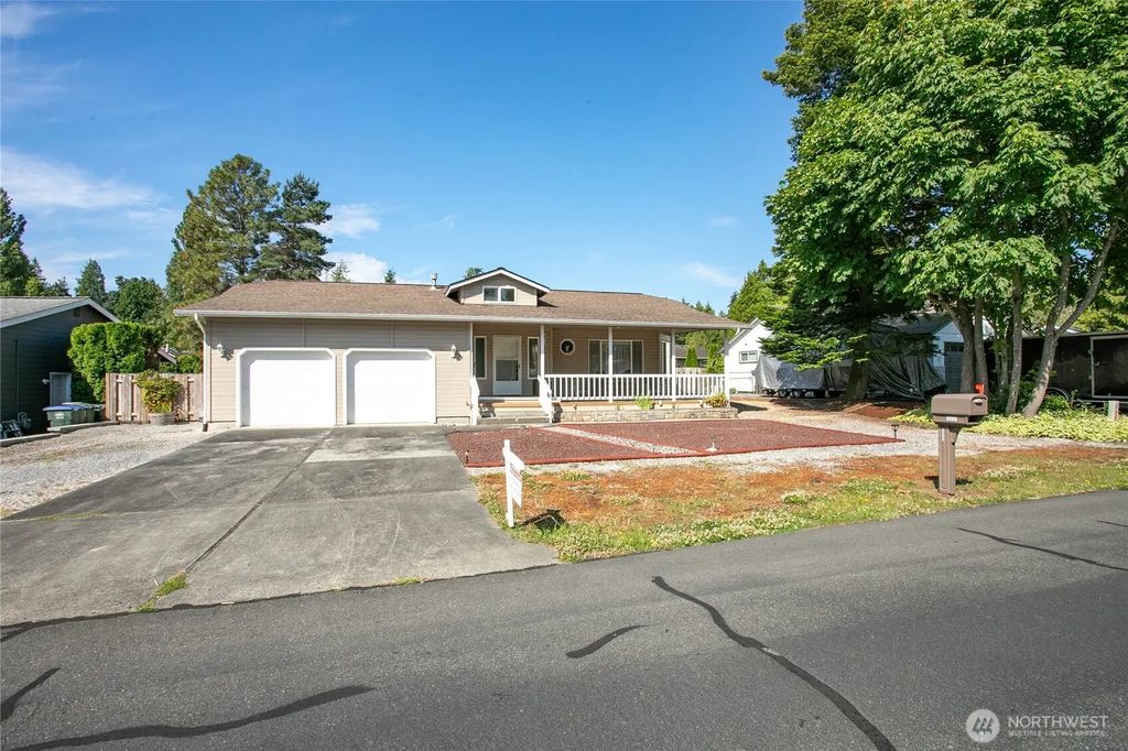 8163 Skeena Way, Blaine