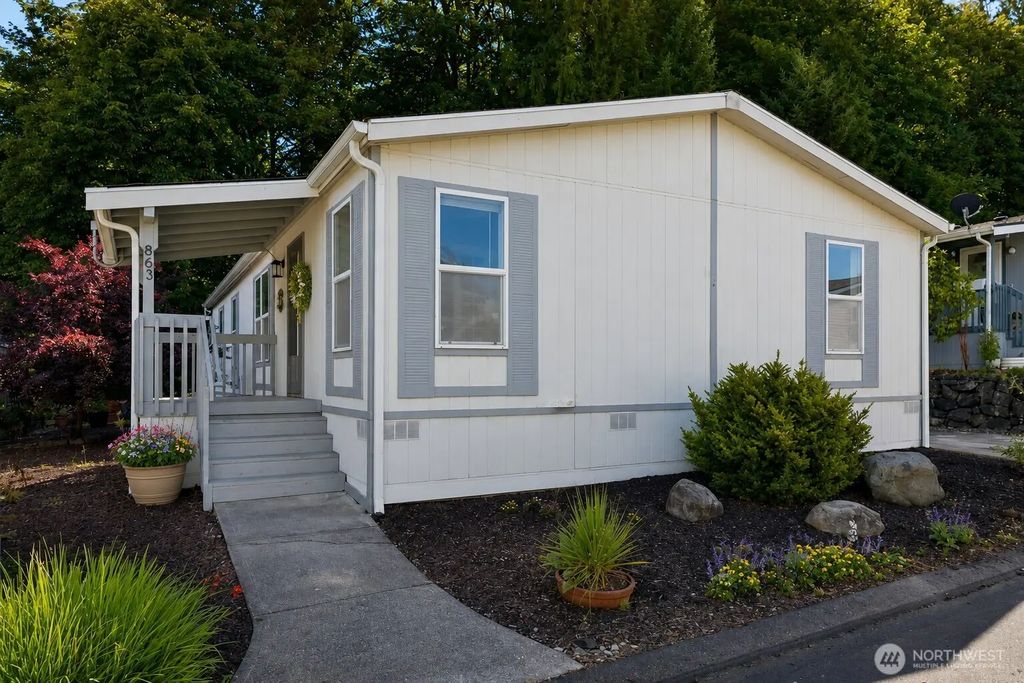 863 Ne Saturn Lane 174, Bremerton