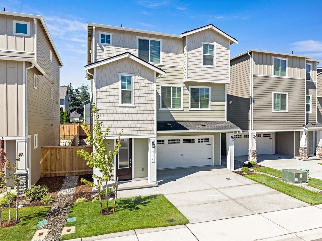 15114 87th Place E, Puyallup