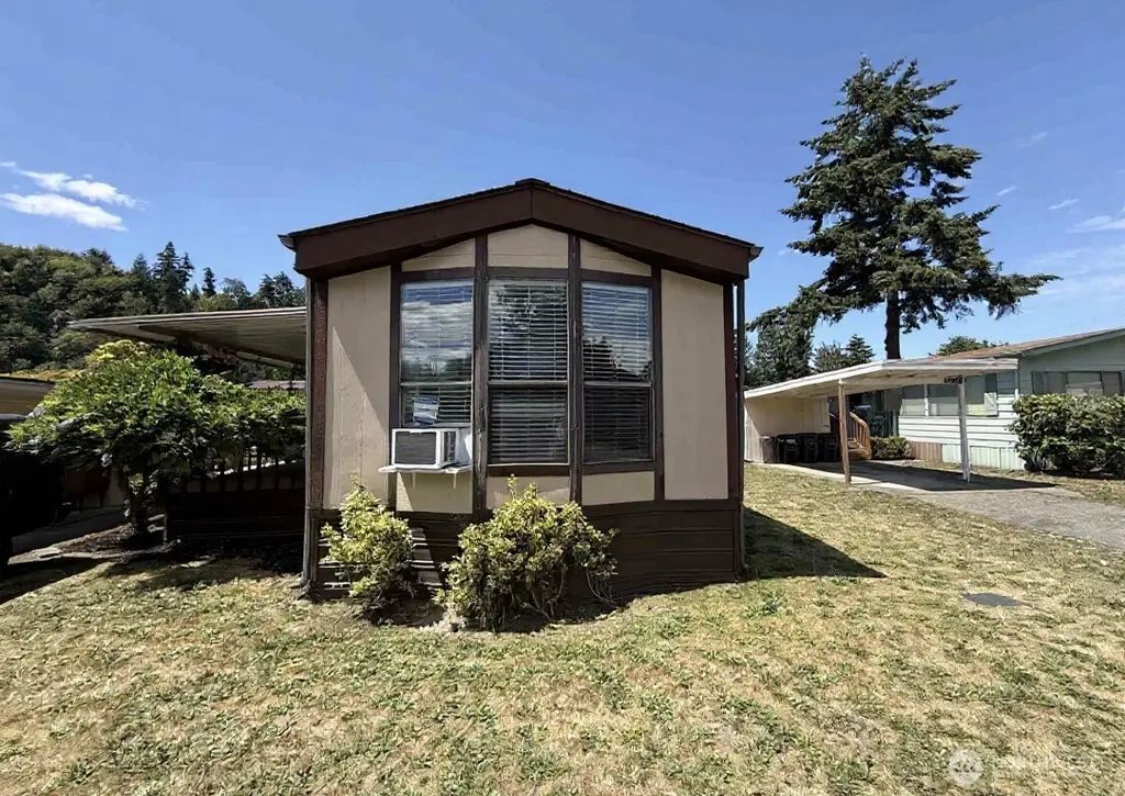 8508 144th Avenue E 11, Puyallup