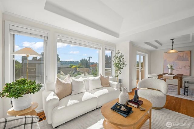 2167 Dexter Avenue N 402, Seattle