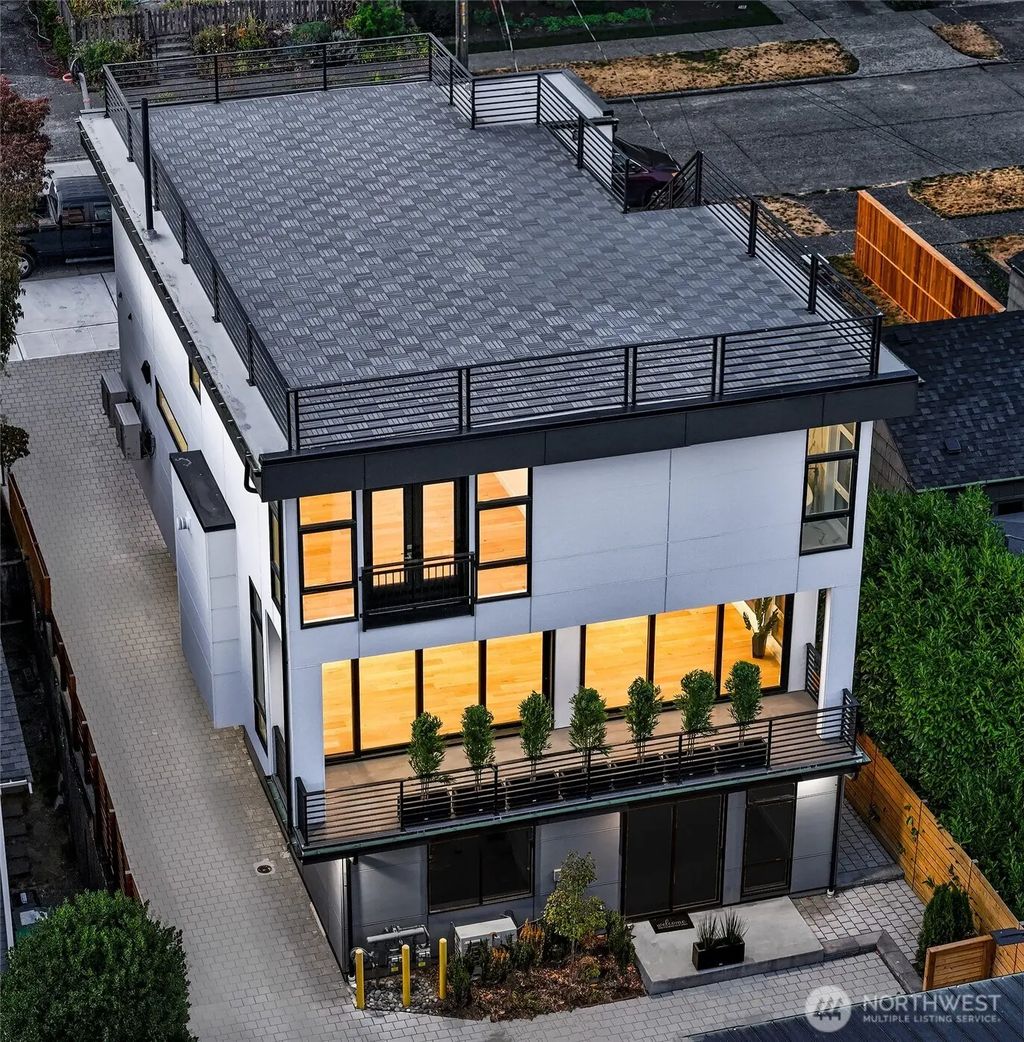 4015 A Ne 56th, Seattle