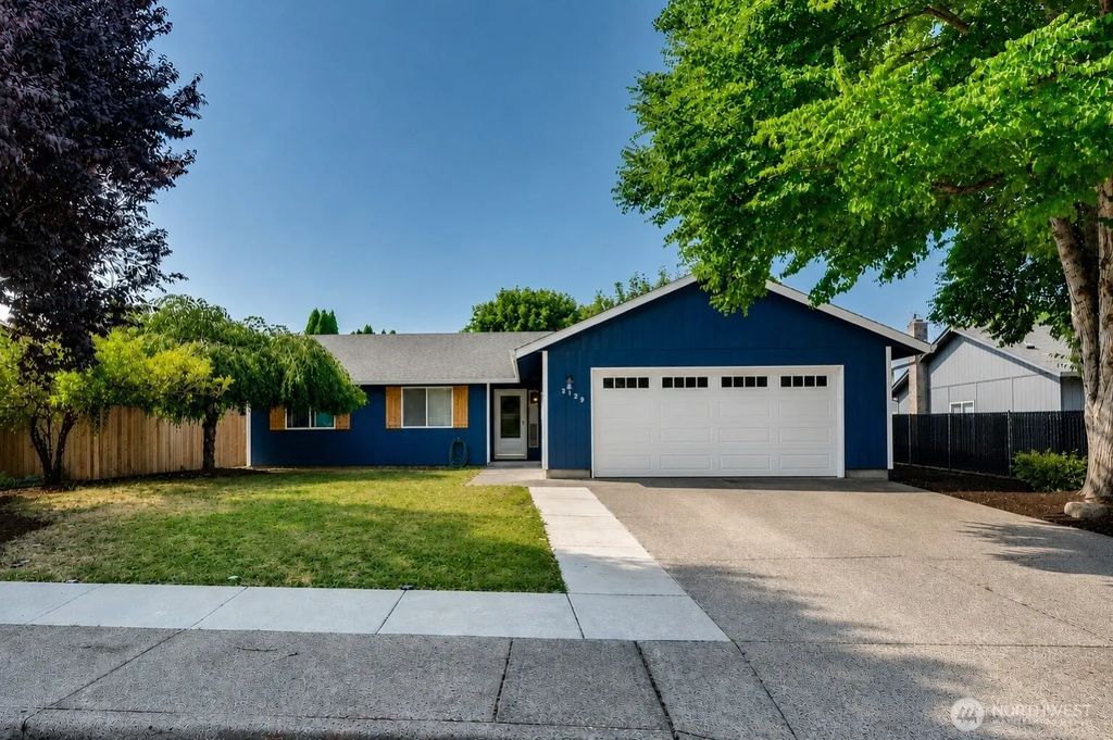 2129 Dahlia Street, Woodland