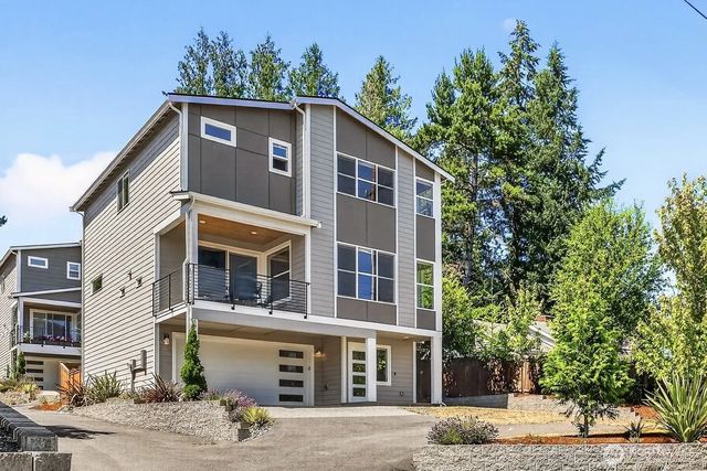 17051 8th Avenue Ne, Shoreline