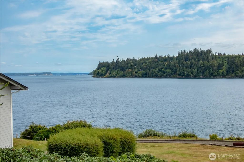 60 Admiralty Lane 325, Port Ludlow